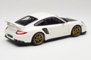 Porsche 911 997 GT2 RS Blanc & Or Roues Minichamps 1:18 100069406 Métal Moulé — image 3 sur 8