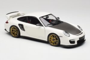 Porsche 911 997 GT2 RS Blanc & Or Roues Minichamps 1:18 100069406 Métal Moulé — image 6 sur 8