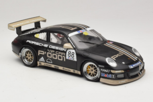 Porsche 911 997 GT3 Cup #88 VIP Porsche Mobil 1 Supercup 2007 AUTOart 1:18 WAP02112517 Métal Moulé — image 6 sur 8