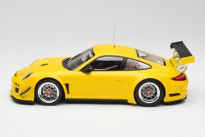 Porsche 911 997 GT3 R Street Racing Jaune Minichamps 1:18 151108902 Métal Moulé — image 3 sur 6
