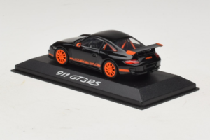 Porsche 911 997 GT3 RS Noir Orange Minichamps 1:43 WAP02012817 Métal Moulé — image 3 sur 4