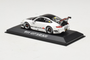 Porsche 911 997 GT3 RS Blanc Minichamps 1:43 WAP0203018 Métal Moulé — image 3 sur 4