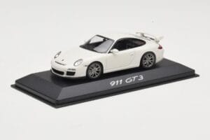 Porsche 911 997 GT3 Blanc Minichamps 1:43 WAP0202080C Métal Moulé — image 2 sur 4