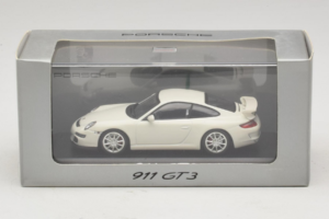 Porsche 911 997 GT3 Blanc Minichamps 1:43 WAP02012016 Métal Moulé — image 5 sur 5