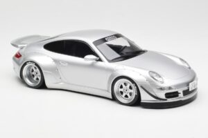 Porsche 911 997 RWB Abu Dhabi IXO 1:18 18CMC166 Métal Moulé — image 4 sur 6