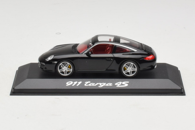 Porsche 911 997 Targa 4S Noir Minichamps 1:43 Porsche 911 997 Targa 4S Noir Minichamps 1:43 WAP02002518 Métal Moulé