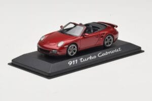 Porsche 911 997 Turbo Cabriolet Rouge Minichamps 1:43 WAP0200130A Métal Moulé — image 2 sur 4