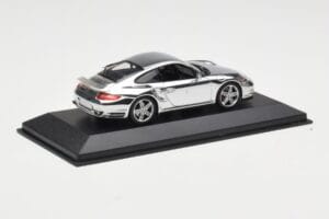 Porsche 911 997 Turbo Chrome Silver Minichamps 1:43 WAP02060816-R Métal Moulé — image 2 sur 5