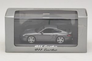 Porsche 911 997 Turbo Grey Metallic Minichamps 1:43 WAP02013016 Métal Moulé — image 5 sur 5