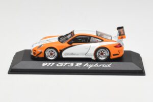 Porsche 911 GT3 R Hybrid 997.2 Presentation White Orange Minichamps 1:43 WAP0201170B Métal Moulé