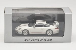 Porsche 911 997.2 GT3 RS 4.0 Blanc Minichamps 1:43 WAP0200010C Métal Moulé — image 4 sur 4