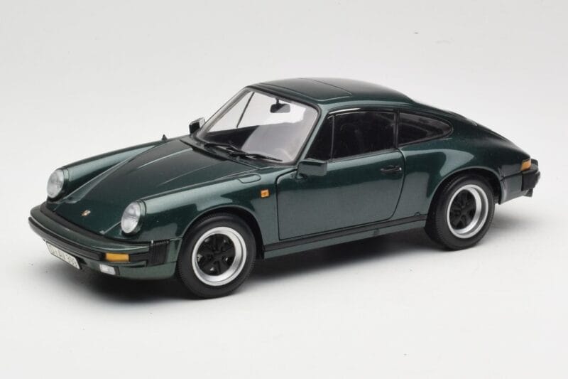 Porsche 911 Carrera Green Metallic Minichamps 1:18 100063022 Métal Moulé