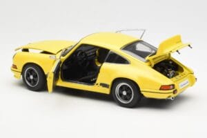 Porsche 911 Carrera RS 2.7 Jaune AUTOart 1:18 78053 Métal Moulé — image 5 sur 8