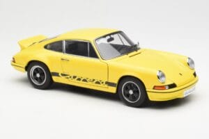 Porsche 911 Carrera RS 2.7 Jaune AUTOart 1:18 78053 Métal Moulé — image 6 sur 8