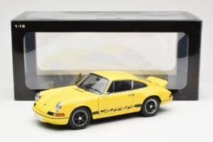 Porsche 911 Carrera RS 2.7 Jaune AUTOart 1:18 78053 Métal Moulé — image 8 sur 8