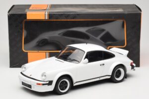 Porsche 911 SC GT Race Version IXO 1:18 18CMC007 Métal Moulé — image 6 sur 6