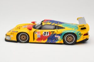 Porsche 911 GT1 #1 D. Rohr / R. Pilgrim / A. McNish 1997 UT Models 1:18 39724 Métal Moulé — image 4 sur 8