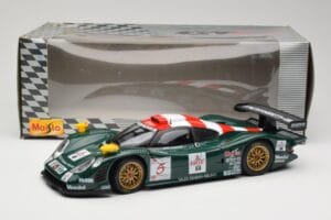 Porsche 911 GT1 #5 GT1 1997 Maisto 1:18 56055 Métal Moulé — image 8 sur 8