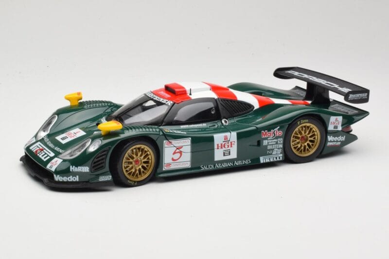 Porsche 911 GT1 #5 GT1 1997 Maisto 1:18 56055 Métal Moulé