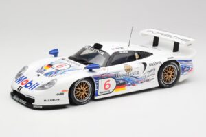 Porsche 911 GT1 #6 T. Boutsen / H-J. Stuck 1997 UT Models 1:18 39720 Métal Moulé