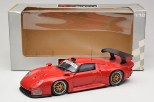 Porsche 911 GT1 Concept Rouge UT Models 1:18 180966625-R1 Métal Moulé — image 8 sur 8