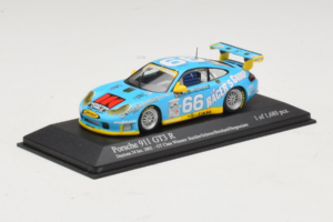 Porsche 911 GT3 R #66 Buckler / Schrom 24 Hours of Daytona 2002 Minichamps 1:43 400026966 Métal Moulé — image 2 sur 4