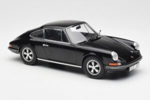 Porsche 911 S Noir Schuco 1:18 450047200 Métal Moulé — image 6 sur 8