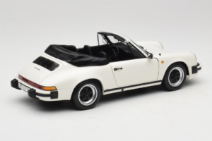 Porsche 911 SC Cabriolet Blanc Minichamps 1:18 100063031 Métal Moulé — image 3 sur 8