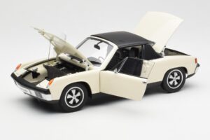 Porsche 914/6 Ivoire Clair AUTOart 1:18 77933 Métal Moulé — image 2 sur 8