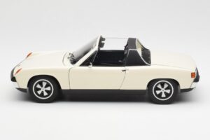 Porsche 914/6 Ivoire Clair AUTOart 1:18 77933 Métal Moulé — image 4 sur 8