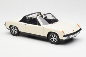 Porsche 914/6 Ivoire Clair AUTOart 1:18 77933 Métal Moulé — image 6 sur 8