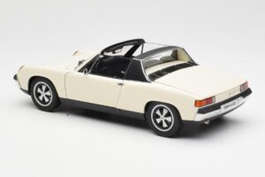 Porsche 914/6 Ivoire Clair AUTOart 1:18 77933 Métal Moulé — image 7 sur 8