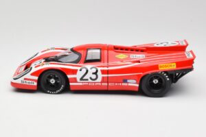 Porsche 917K #23 R. Attwood / H. Herrmann 24 Hours of Le Mans Winner 1970 Norev 1:18 187586 Métal Moulé — image 3 sur 6