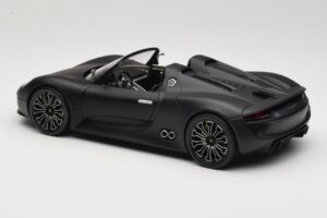 Porsche 918 Spyder Matte Black Minichamps 1:18 110060031 Métal Moulé — image 7 sur 8