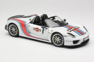 Porsche 918 Spyder Weissach Package Martini Minichamps 1:18 110062440 Métal Moulé — image 6 sur 8