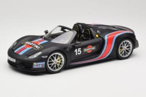 Porsche 918 Spyder Weissach Package Matt Black With Martini Stripes Minichamps 1:18 110062445 Métal Moulé