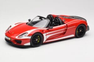 Porsche 918 Spyder Weissach Package Rouge & Rayures Blanches Minichamps 1:18 110062442 Métal Moulé