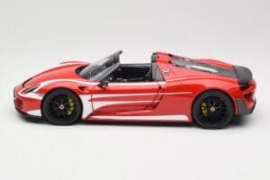 Porsche 918 Spyder Weissach Package Rouge & Rayures Blanches Minichamps 1:18 110062442 Métal Moulé — image 5 sur 9