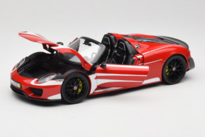 Porsche 918 Spyder Weissach Package Rayures Rouge Blanc Minichamps 1:18 110062442-O1 Métal Moulé — image 2 sur 8