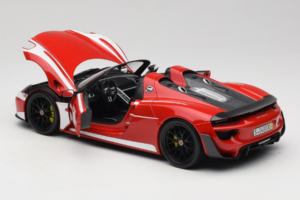 Porsche 918 Spyder Weissach Package Rayures Rouge Blanc Minichamps 1:18 110062442-O1 Métal Moulé — image 5 sur 8