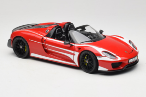 Porsche 918 Spyder Weissach Package Rayures Rouge Blanc Minichamps 1:18 110062442-O1 Métal Moulé — image 6 sur 8