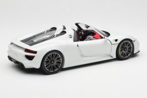 Porsche 918 Spyder Blanc Minichamps 1:18 110062436 Métal Moulé — image 3 sur 8