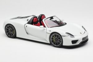 Porsche 918 Spyder Blanc Minichamps 1:18 110062436 Métal Moulé — image 6 sur 8