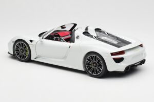 Porsche 918 Spyder Blanc Minichamps 1:18 110062436 Métal Moulé — image 7 sur 8