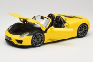 Porsche 918 Spyder Jaune Minichamps 1:18 110062434 Métal Moulé — image 2 sur 8