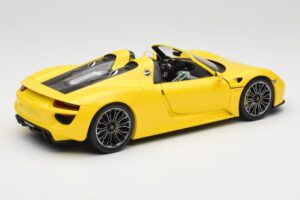 Porsche 918 Spyder Jaune Minichamps 1:18 110062434 Métal Moulé — image 3 sur 8
