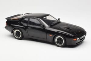 Porsche 924 Carrera GT Noir AUTOart 1:18 78001 Métal Moulé — image 6 sur 8