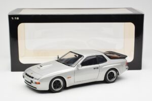 Porsche 924 Carrera GT Diamond Argent AUTOart 1:18 78002 Métal Moulé — image 8 sur 8