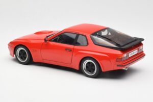 Porsche 924 Carrera GT Guards Rouge AUTOart 1:18 78003 Métal Moulé — image 7 sur 8