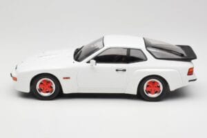 Porsche 924 Carrera GT Blanc & Jantes Rouges MCG 1:18 MCG18303 Métal Moulé — image 3 sur 6